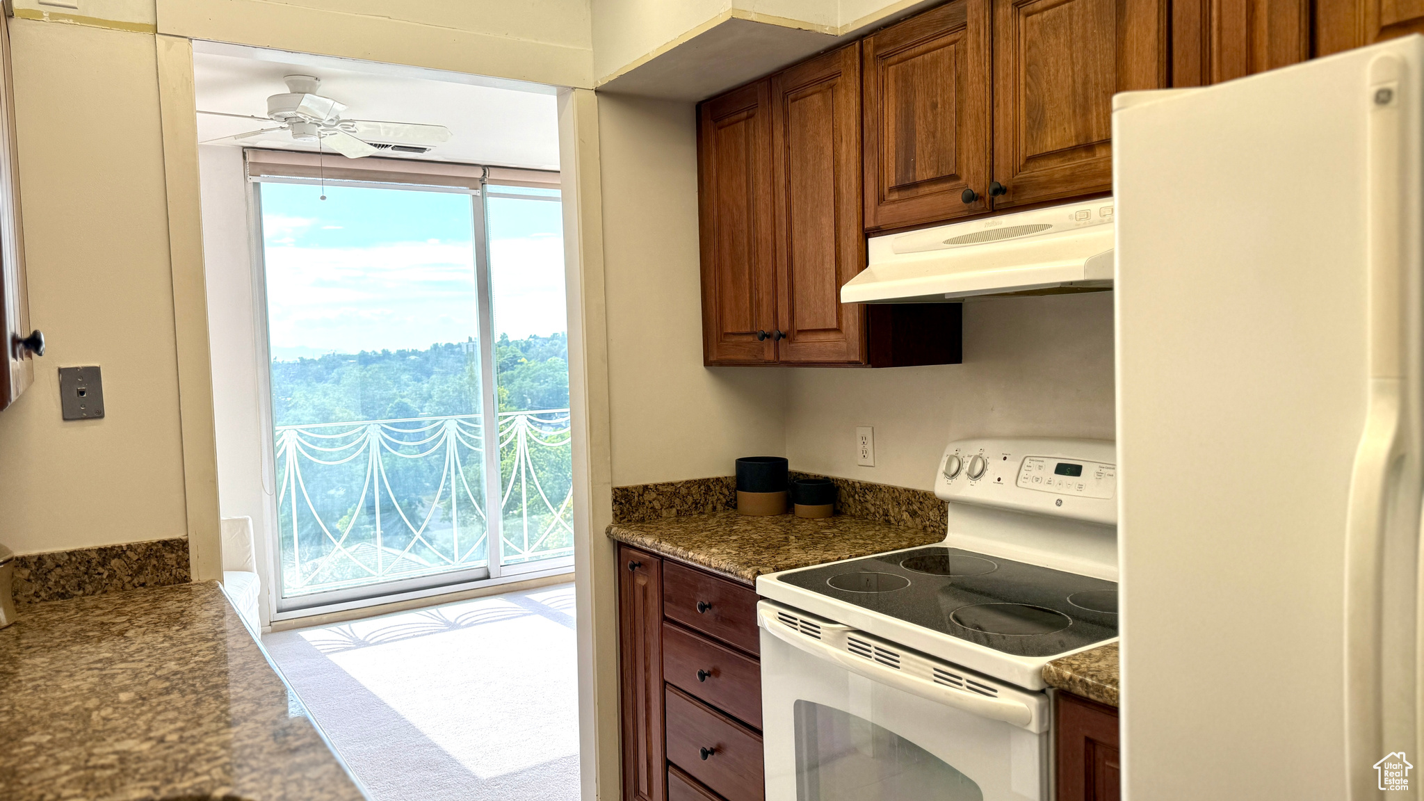 BONNEVILLE TOWER - Residential