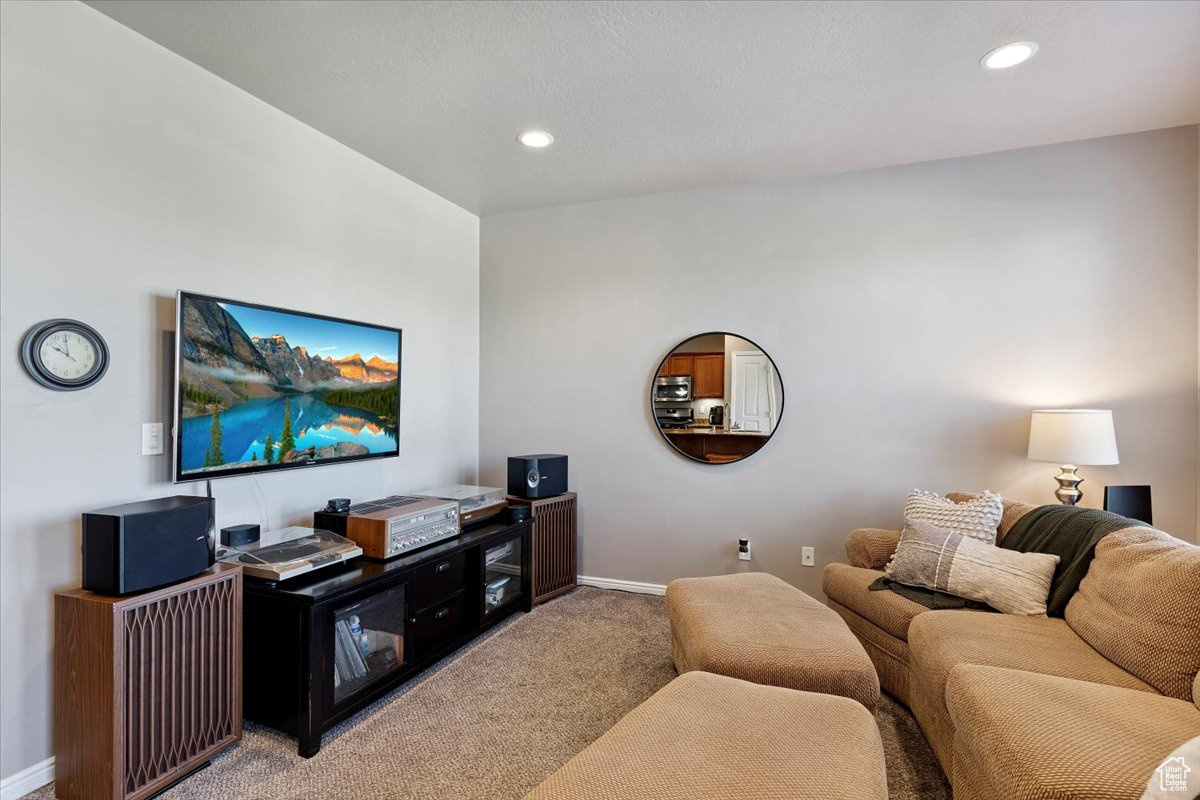 YALECREST TOWNS - Residential