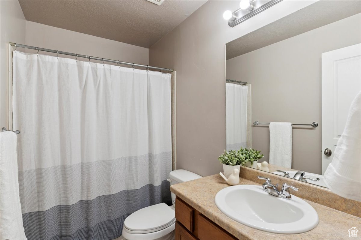 YALECREST TOWNS - Residential