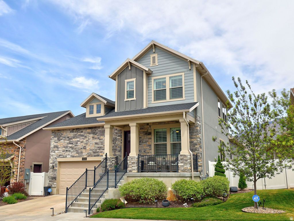 Photo of 14121 DEER ARCH LN #212, Draper, UT 84020 (MLS # 2153886)