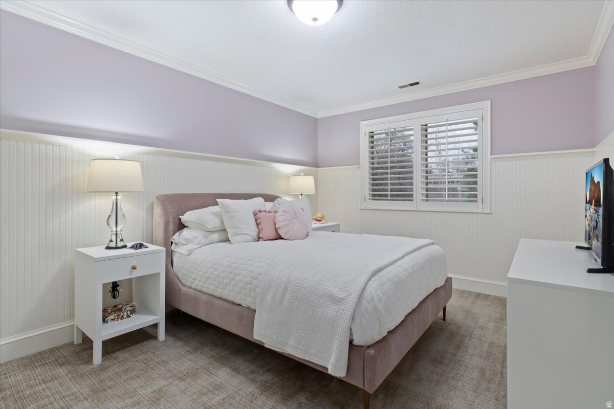 HIDDEN OAKS - Residential