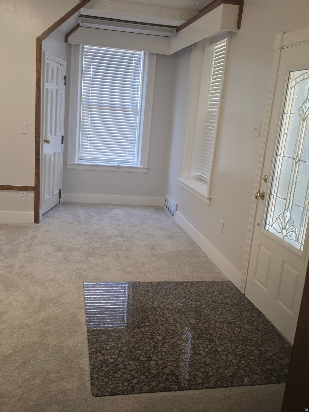 Photo of 450 S 100 E, Springville, UT 84663 (MLS # 2181200)