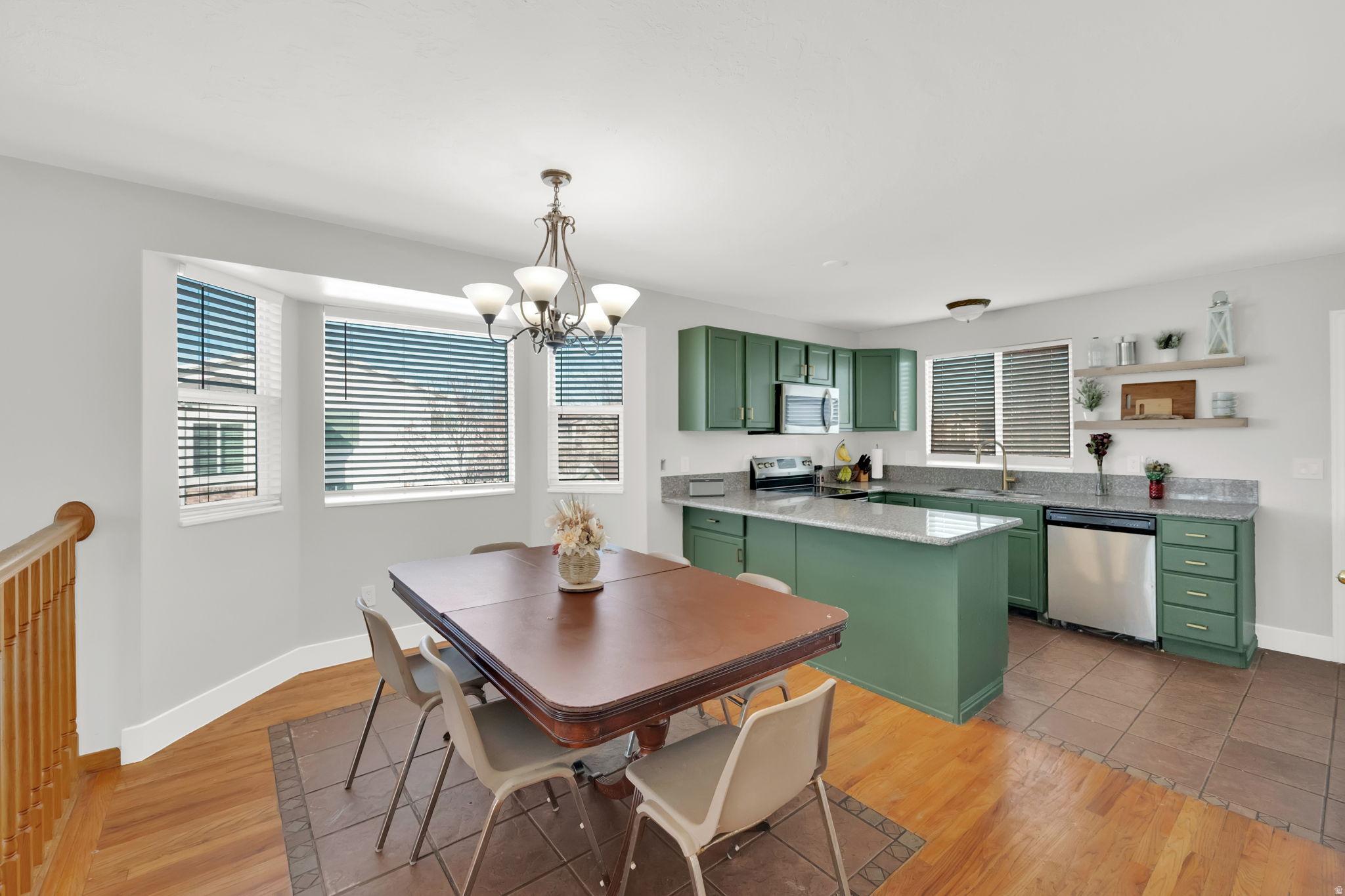 MEADOWS - Residential