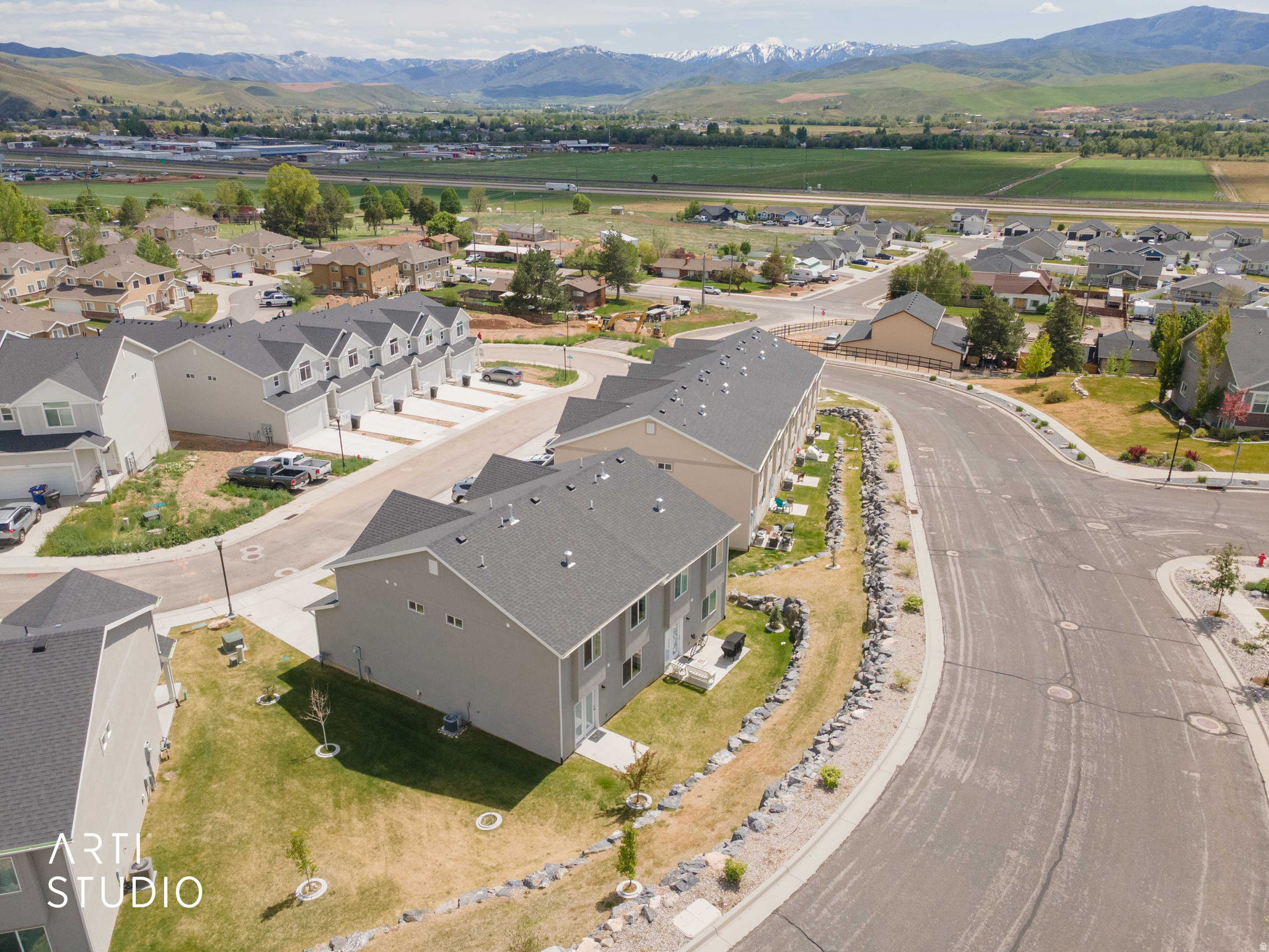 QUAIL RIDGE - Residential