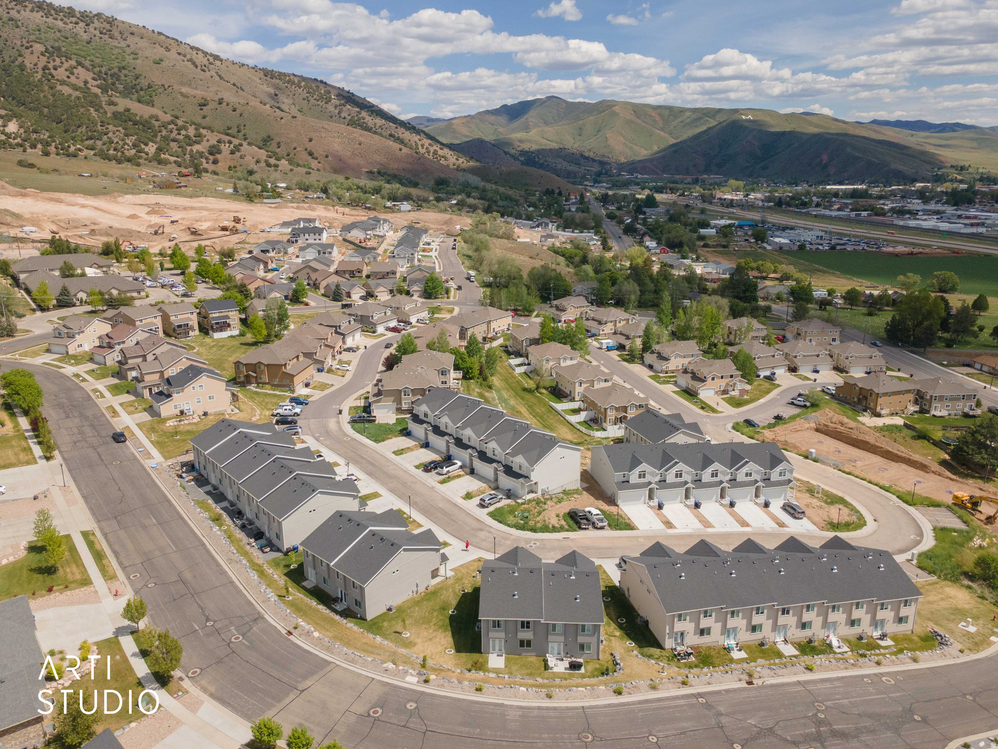 QUAIL RIDGE - Residential