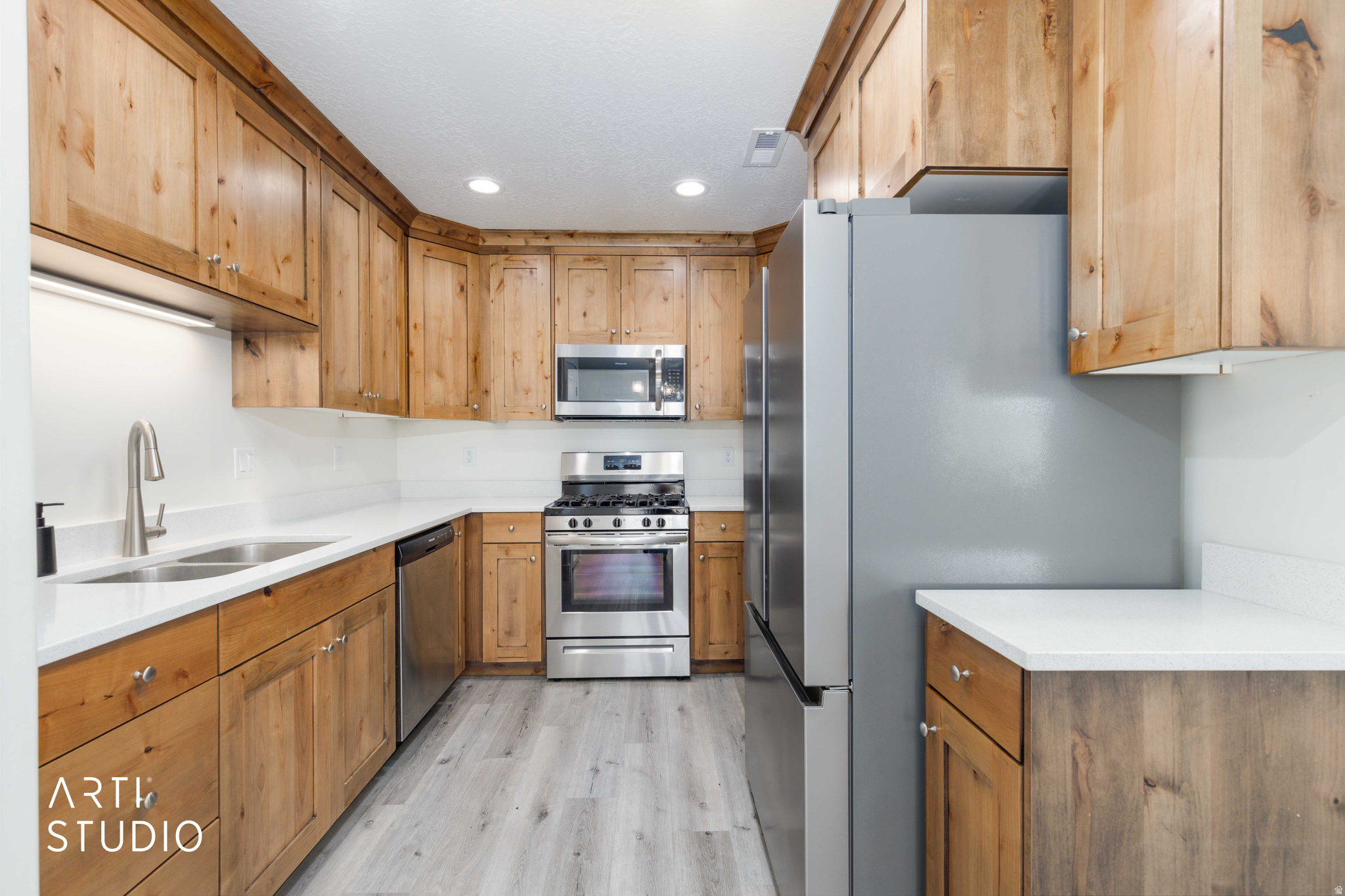 QUAIL RIDGE - Residential