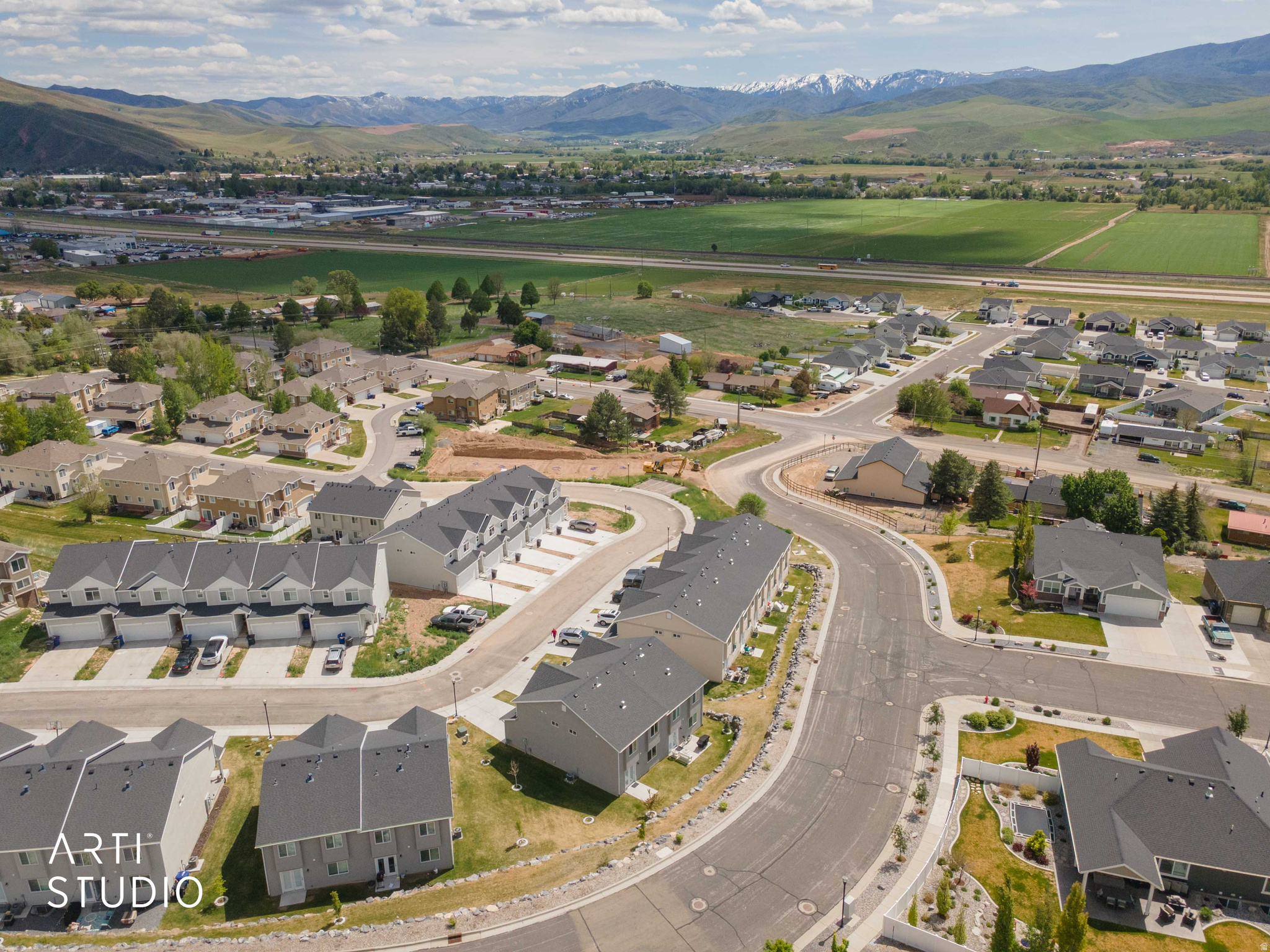 QUAIL RIDGE - Residential