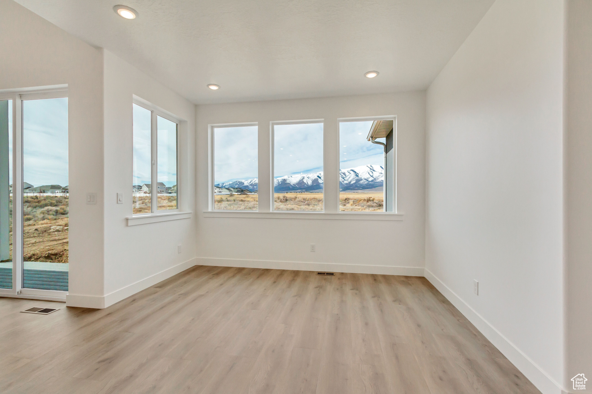 DEER HAVEN - Residential