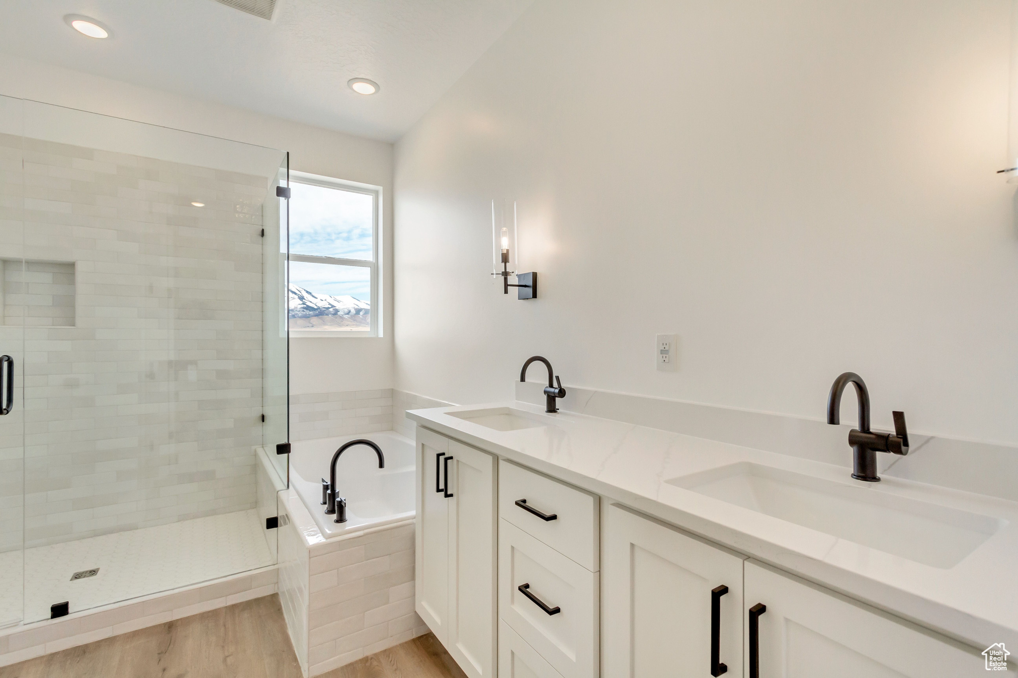 DEER HAVEN - Residential