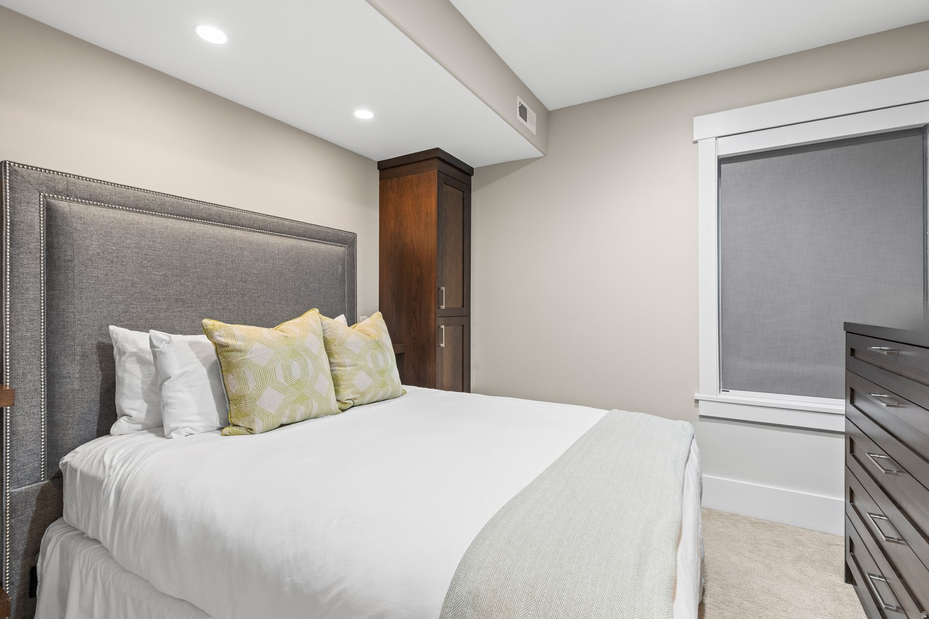 SNYDERS ADDITION - Residential