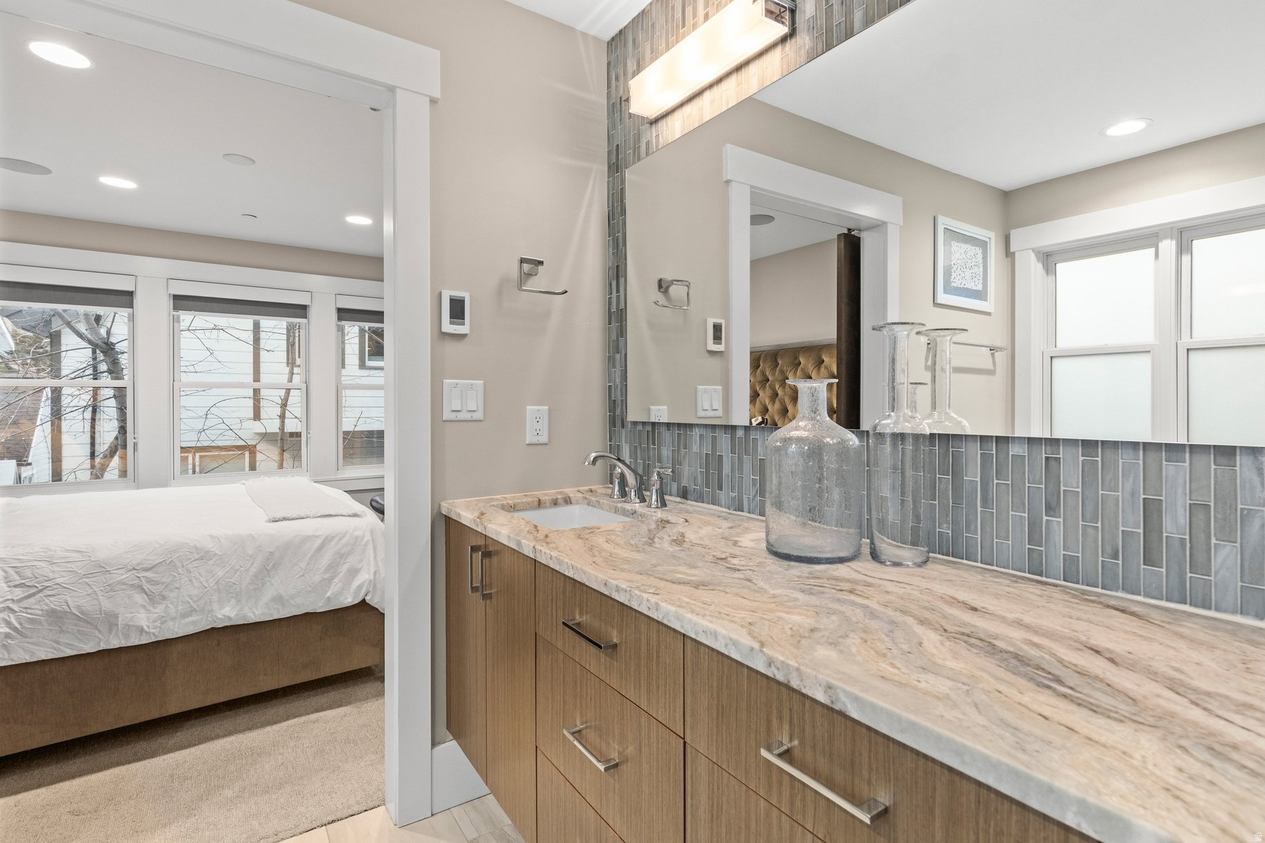 SNYDERS ADDITION - Residential