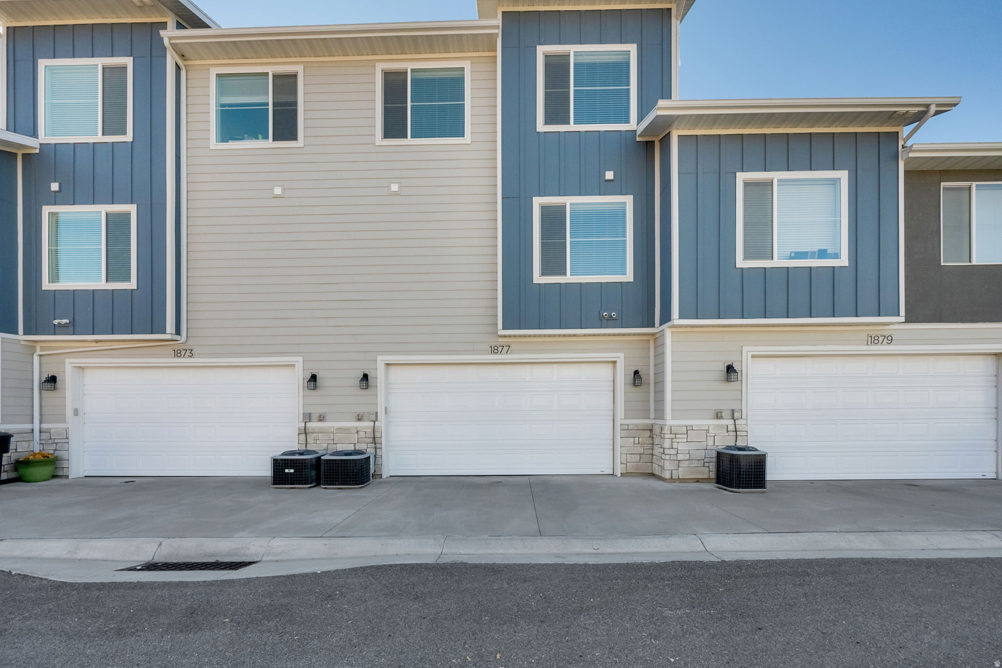 ARROWGATE - Residential