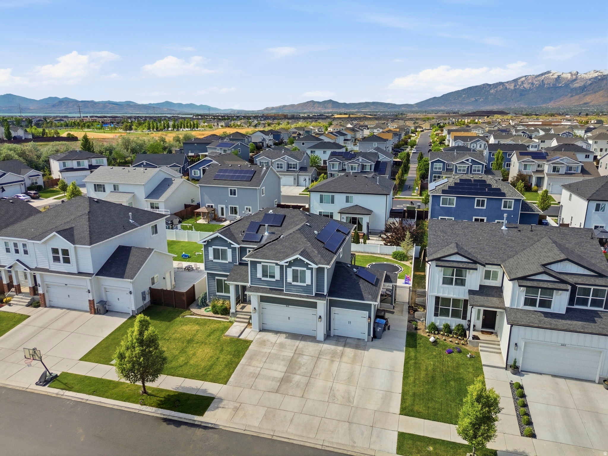 WILLOWS AT WATERS EDGE - Residential