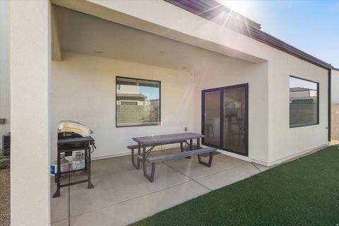 Tiny photo for 1604 S CEDAR MESA DR, Washington, UT 84780 (MLS # 2120655)