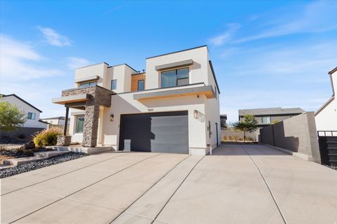 Tiny photo for 1604 S CEDAR MESA DR, Washington, UT 84780 (MLS # 2120655)