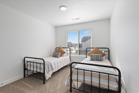 Tiny photo for 1604 S CEDAR MESA DR, Washington, UT 84780 (MLS # 2120655)