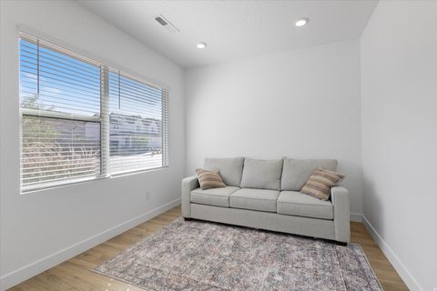 Tiny photo for 1604 S CEDAR MESA DR, Washington, UT 84780 (MLS # 2120655)