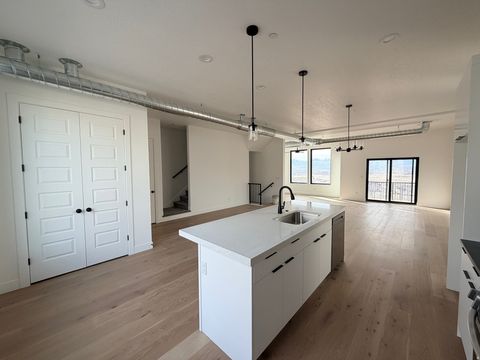 Tiny photo for 14382 S CHAMP CV, Draper, UT 84020 (MLS # 2141051)