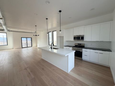 Tiny photo for 14382 S CHAMP CV, Draper, UT 84020 (MLS # 2141051)
