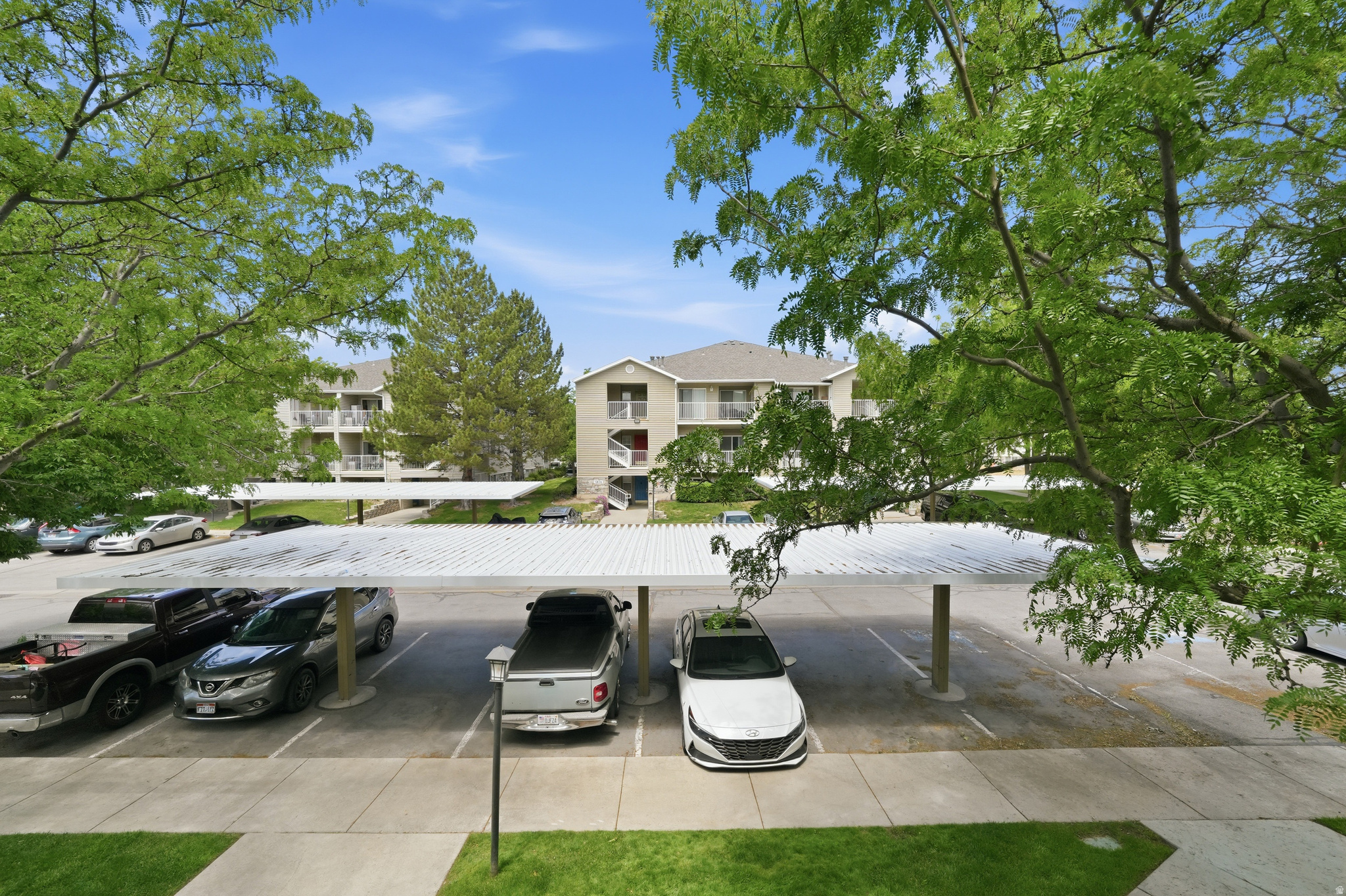 RIVER RUN - Residential