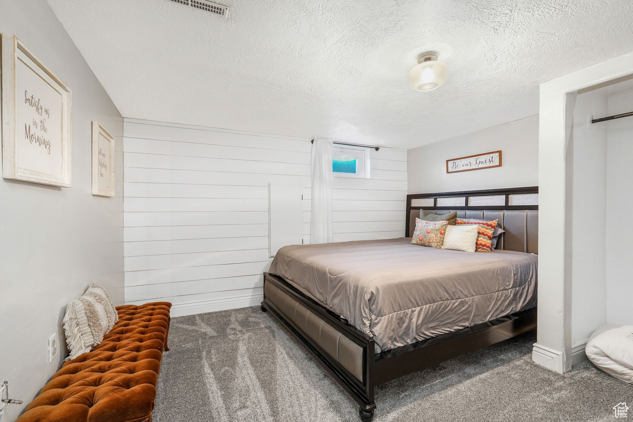 MUNICIPAL ACRES - Residential