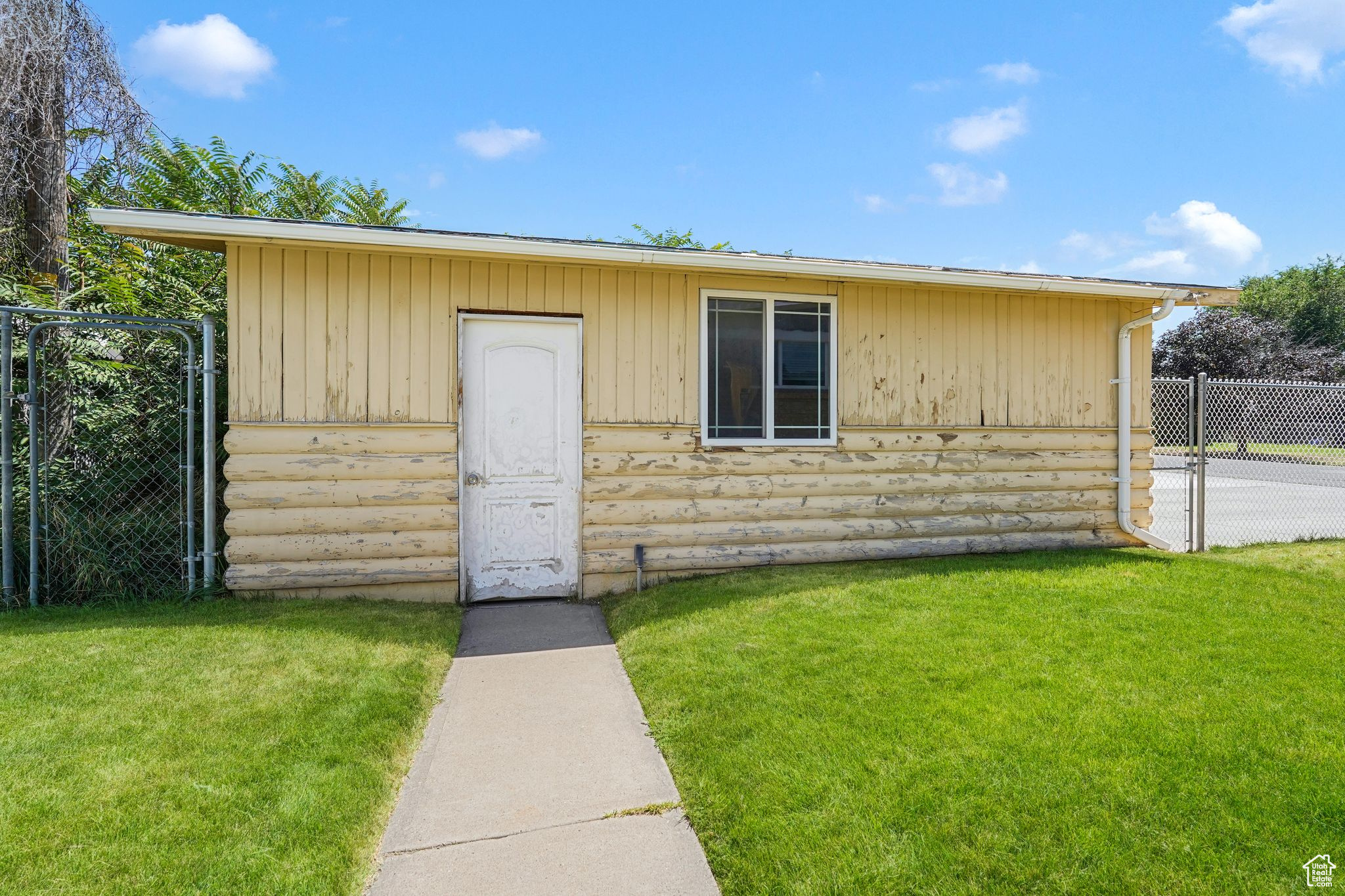 MUNICIPAL ACRES - Residential