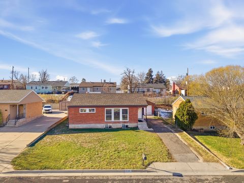 Tiny photo for 5123 S 550 W, Washington Terrace, UT 84405 (MLS # 2131973)