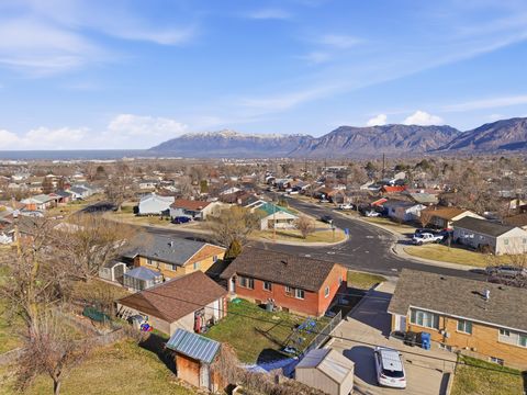 Tiny photo for 5123 S 550 W, Washington Terrace, UT 84405 (MLS # 2131973)