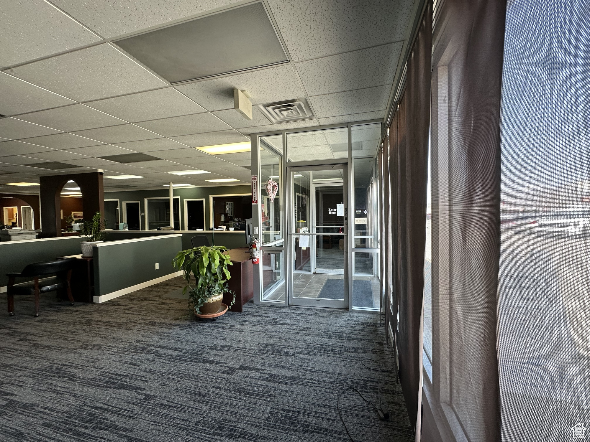 HOLLYWOOD PLAZA - Commercial Lease