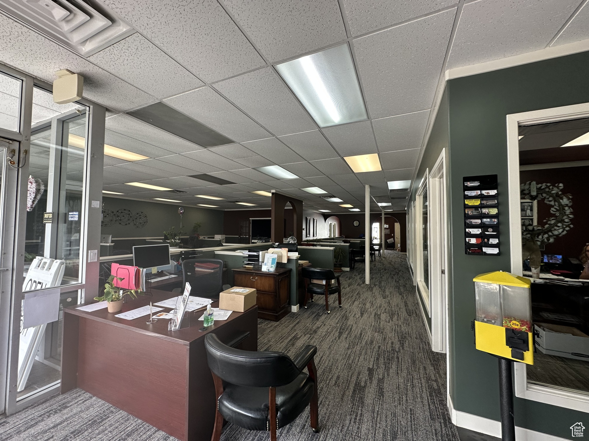 HOLLYWOOD PLAZA - Commercial Lease