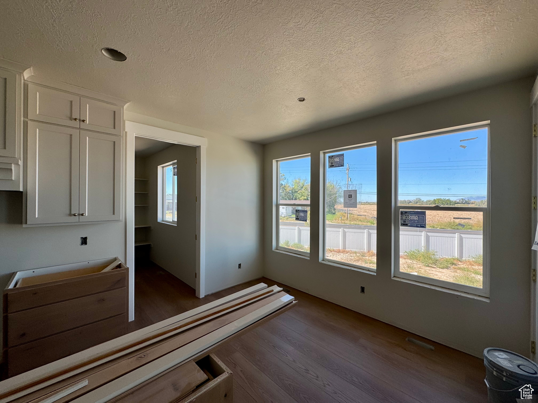 HOMESTEAD - Residential