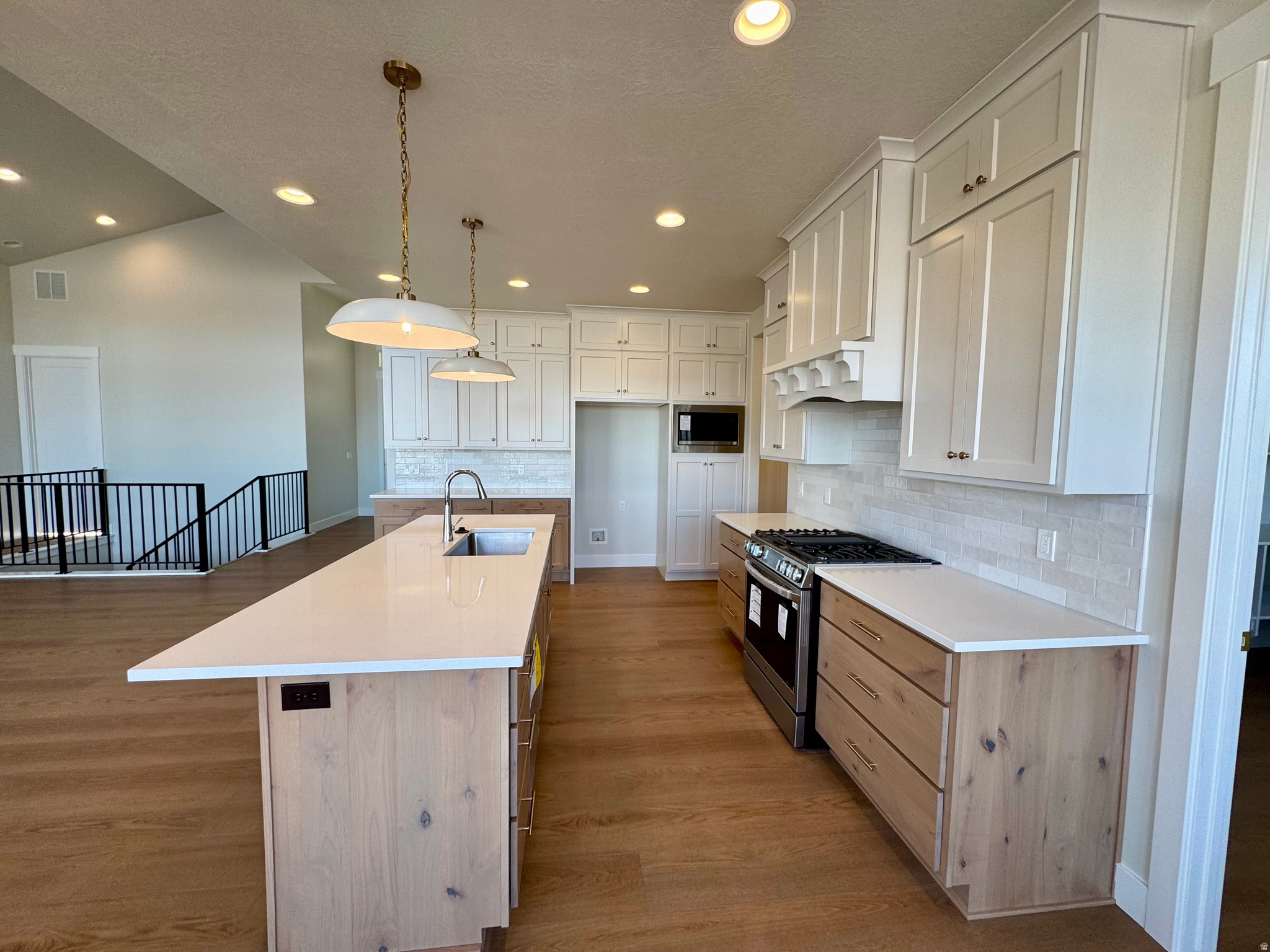 HOMESTEAD - Residential