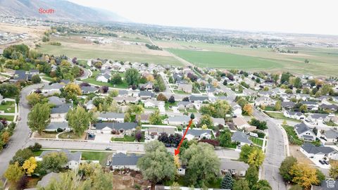 Tiny photo for 851 E 400 S, Smithfield, UT 84335 (MLS # 2115797)