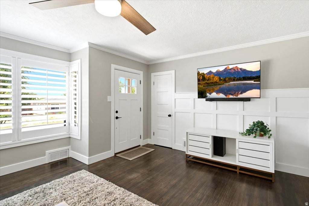 Photo of 442 N 150 E, Kaysville, UT 84037 (MLS # 2171764)