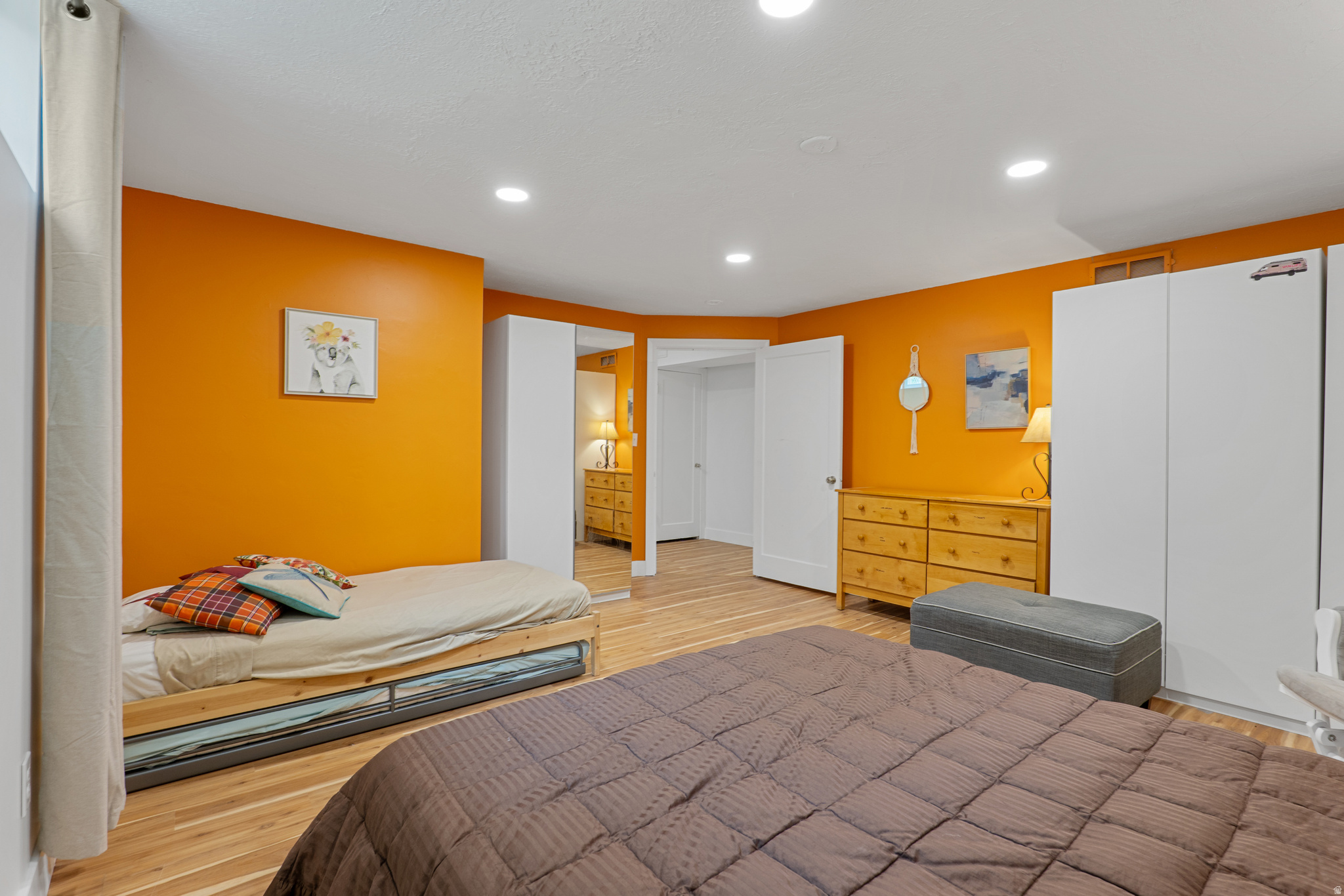 NOB HILL - Residential Lease