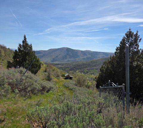 Photo of 3379 N OAK RD #491, Huntsville, UT 84317 (MLS # 2156879)