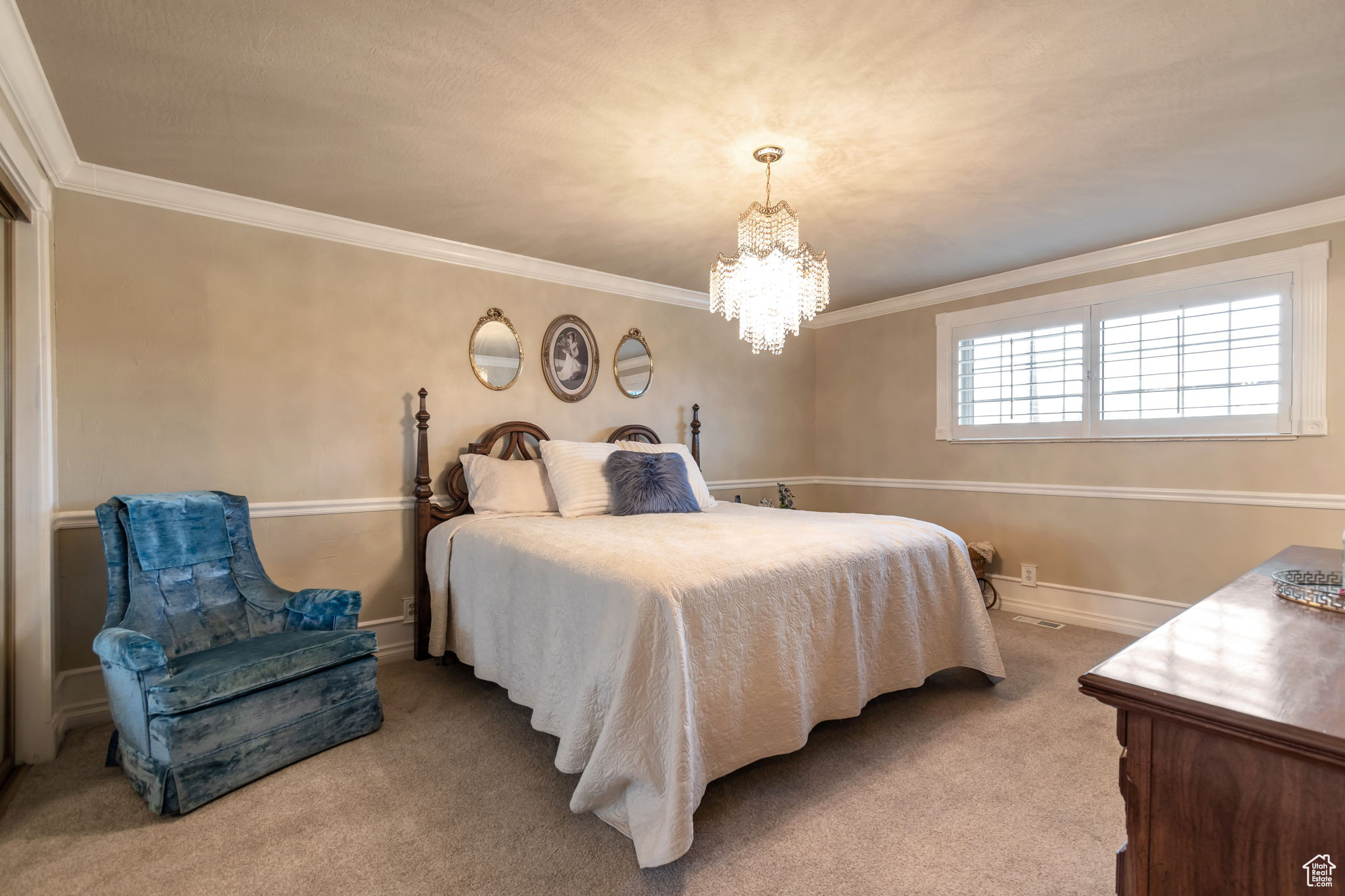 CRESTFIELD - Residential