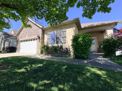 Homes For Sale - 9884 S Cascade Park Dr<br/> Sandy, UT 84070