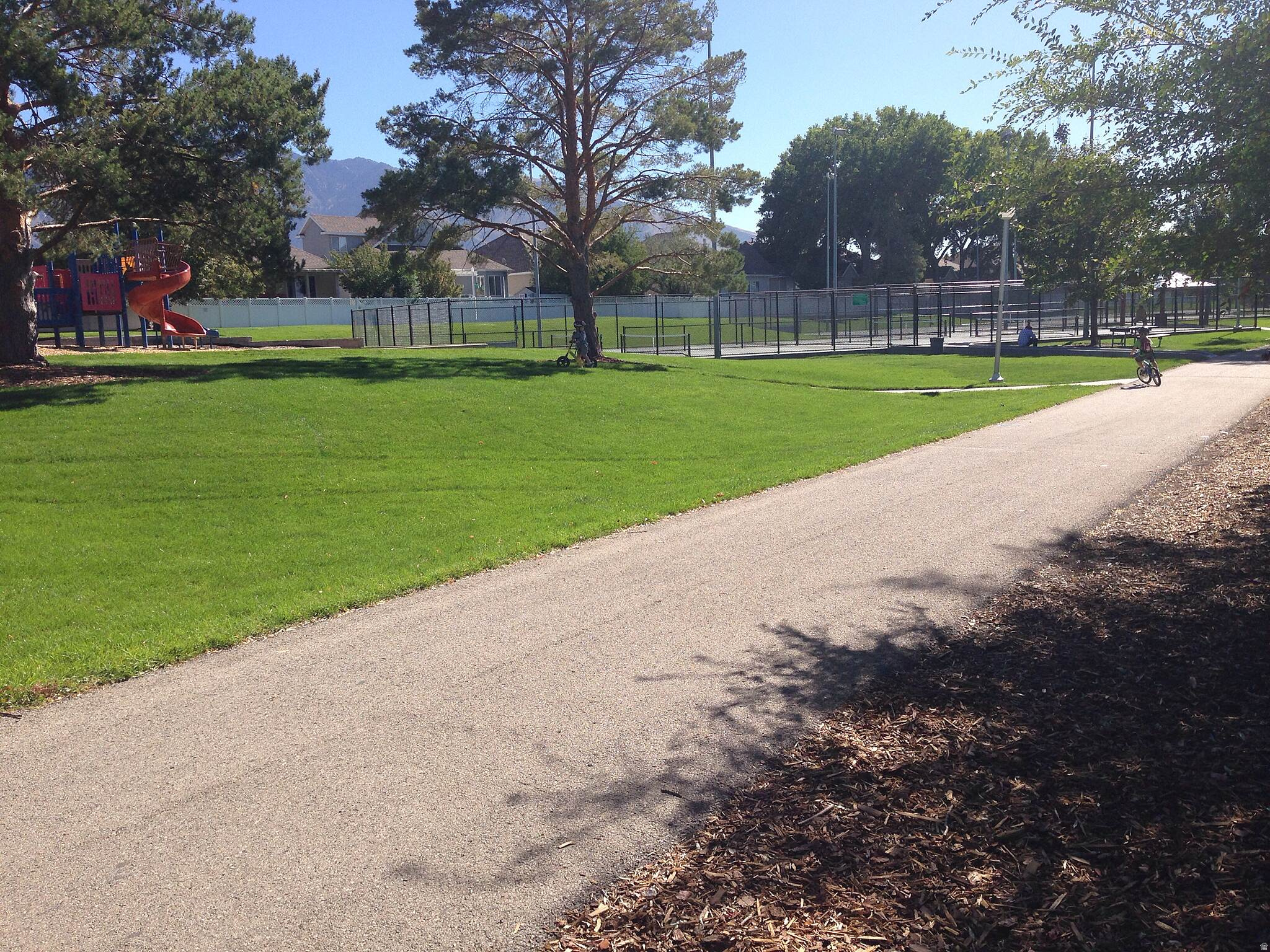CASCADE PARK - Residential
