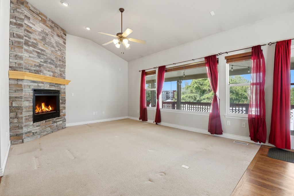 Photo of 9884 S CASCADE PARK DR, Sandy, UT 84070 (MLS # 2154709)