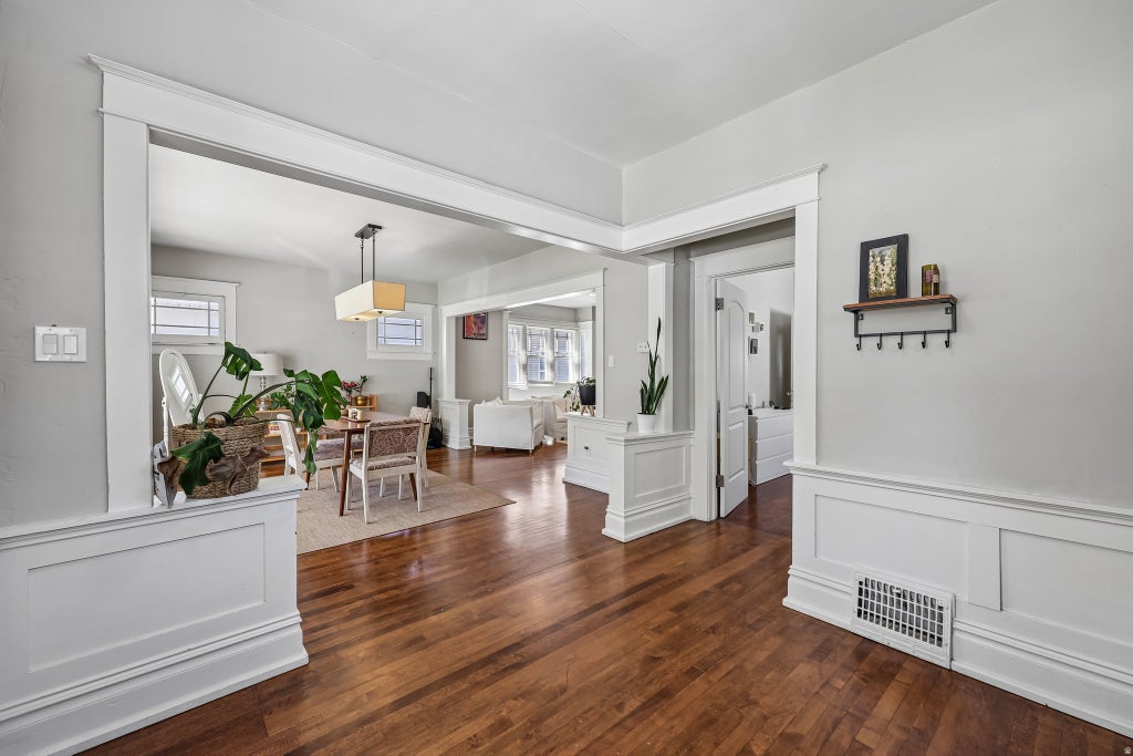 Photo of 552 S 1200 E, Salt Lake City, UT 84106 (MLS # 2180023)
