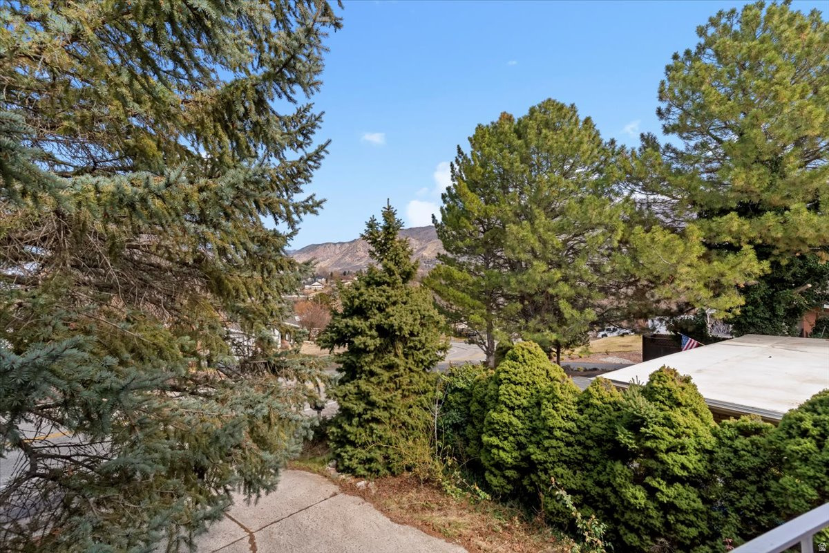 BEN LOMOND HEIGHTS - Residential Lease