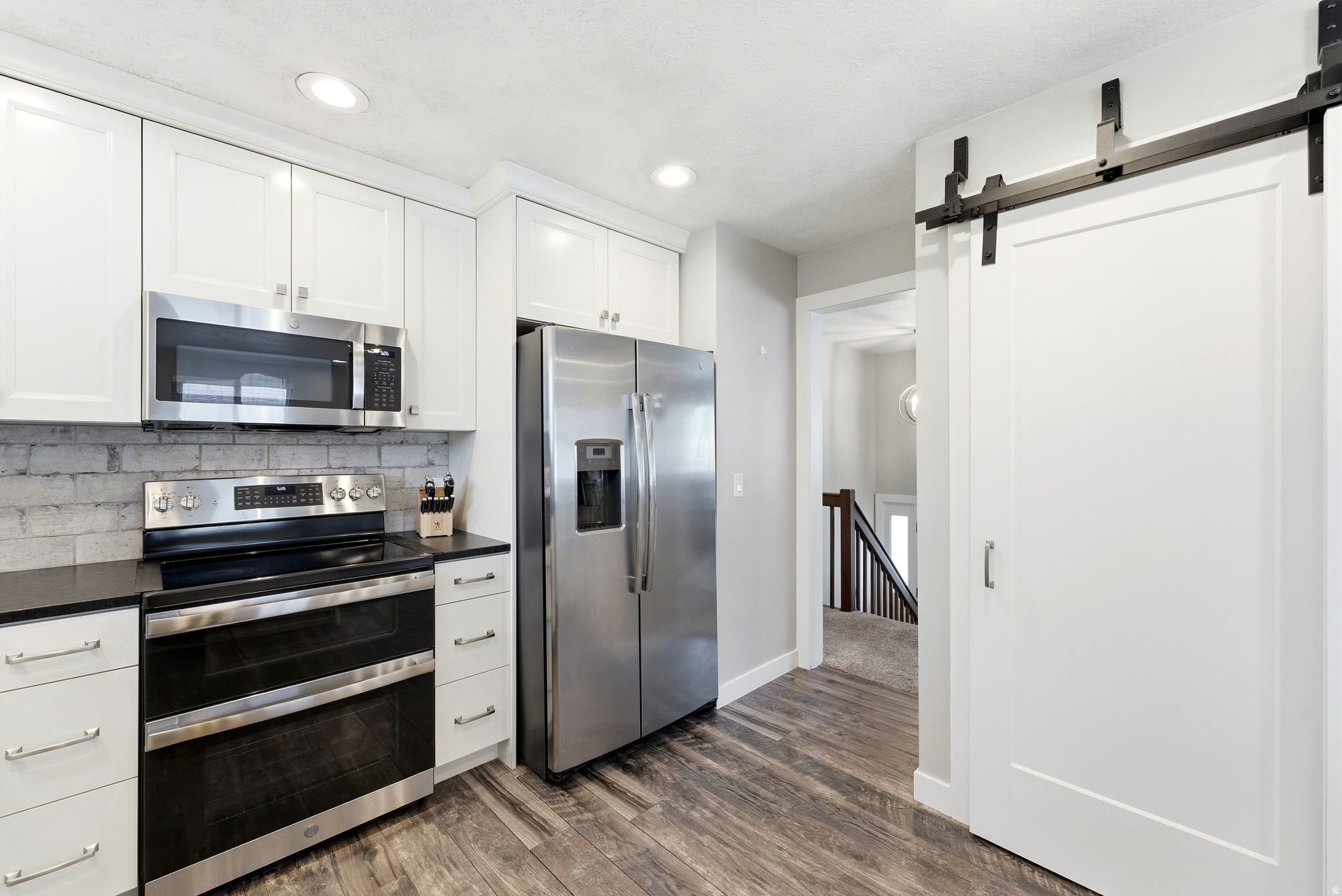 CHASE LANE WEST - Residential