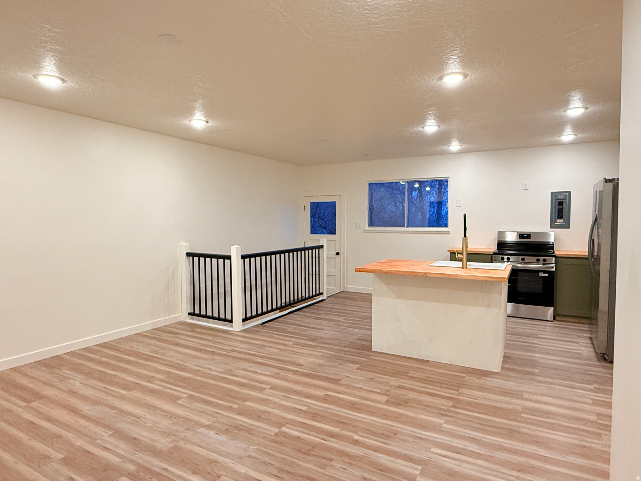 HIGHLAND TERRACE - Residential