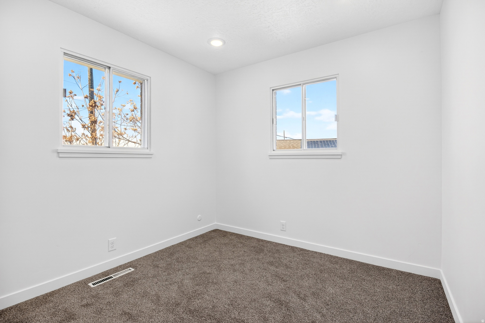 HIGHLAND TERRACE - Residential