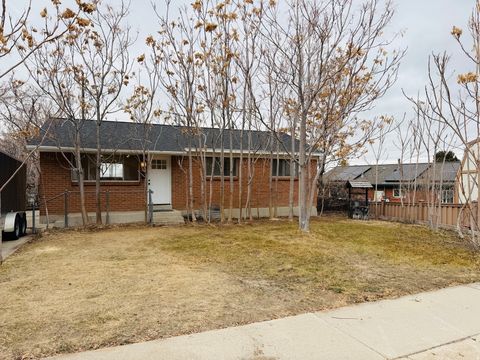 Photo of 596 S 1500 E, Provo, UT 84606 (MLS # 2136179)