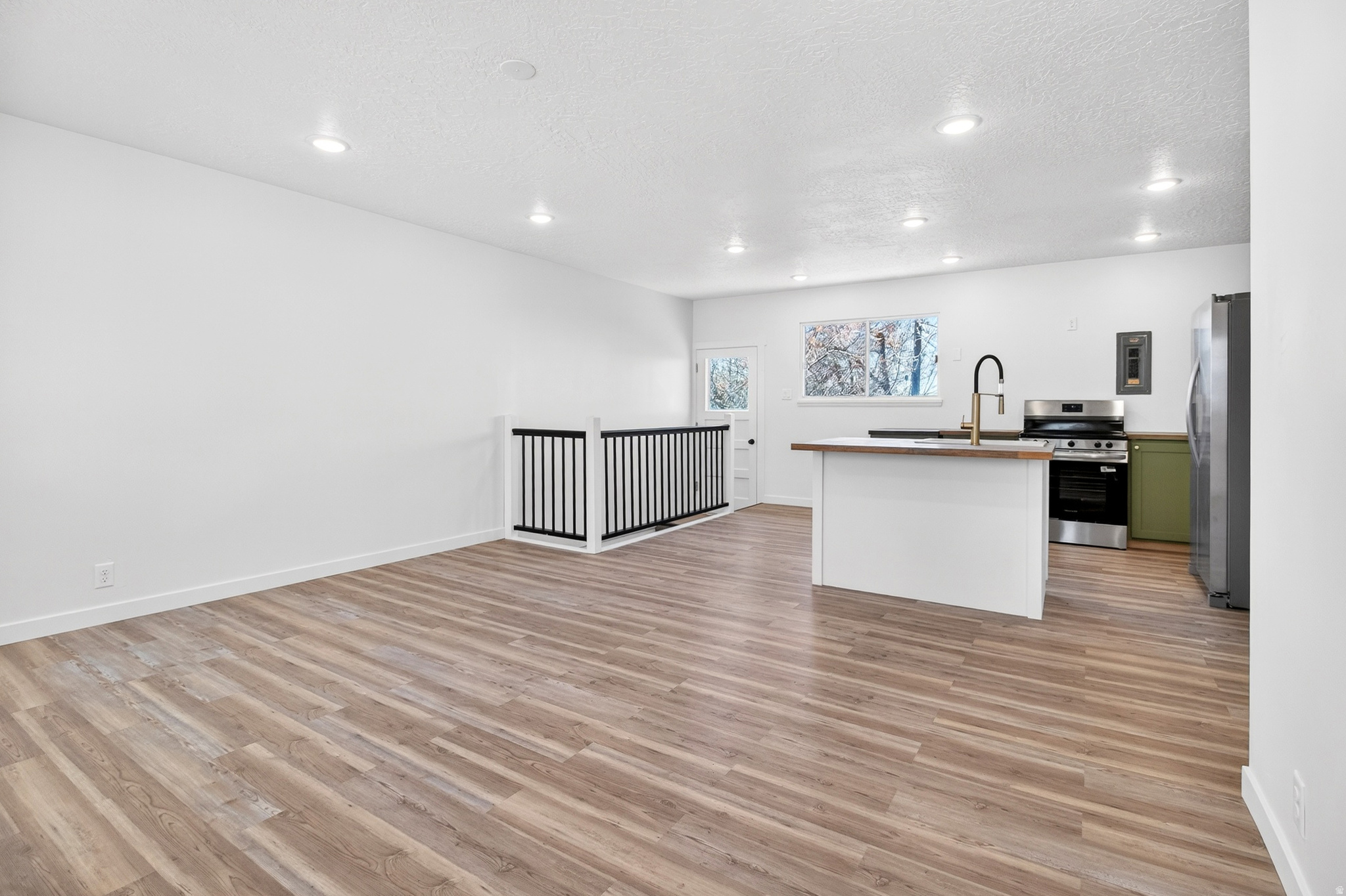 HIGHLAND TERRACE - Residential