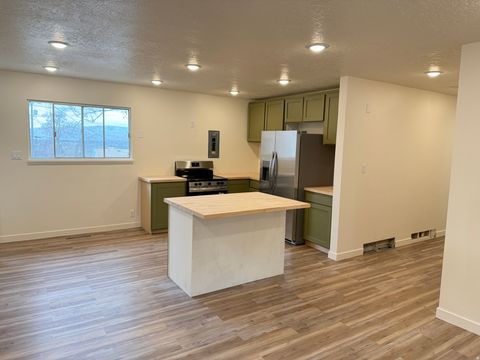 Tiny photo for 596 S 1500 E, Provo, UT 84606 (MLS # 2136179)