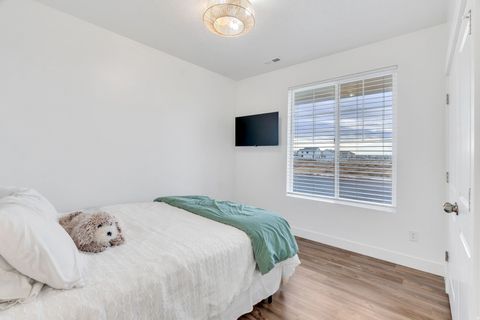 Tiny photo for 2774 W COASTLINE DR, Syracuse, UT 84075 (MLS # 2129953)