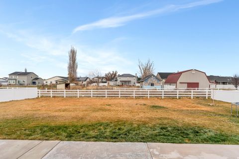 Tiny photo for 2774 W COASTLINE DR, Syracuse, UT 84075 (MLS # 2129953)
